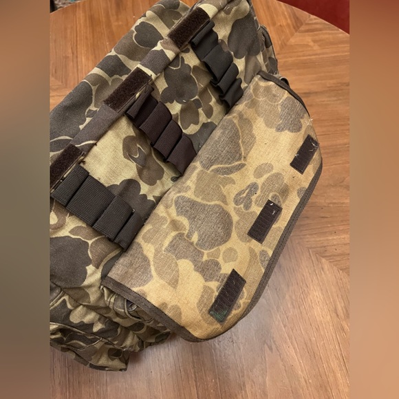 Vintage Cabela’s Camo Hunting Bag - Picture 5 of 7